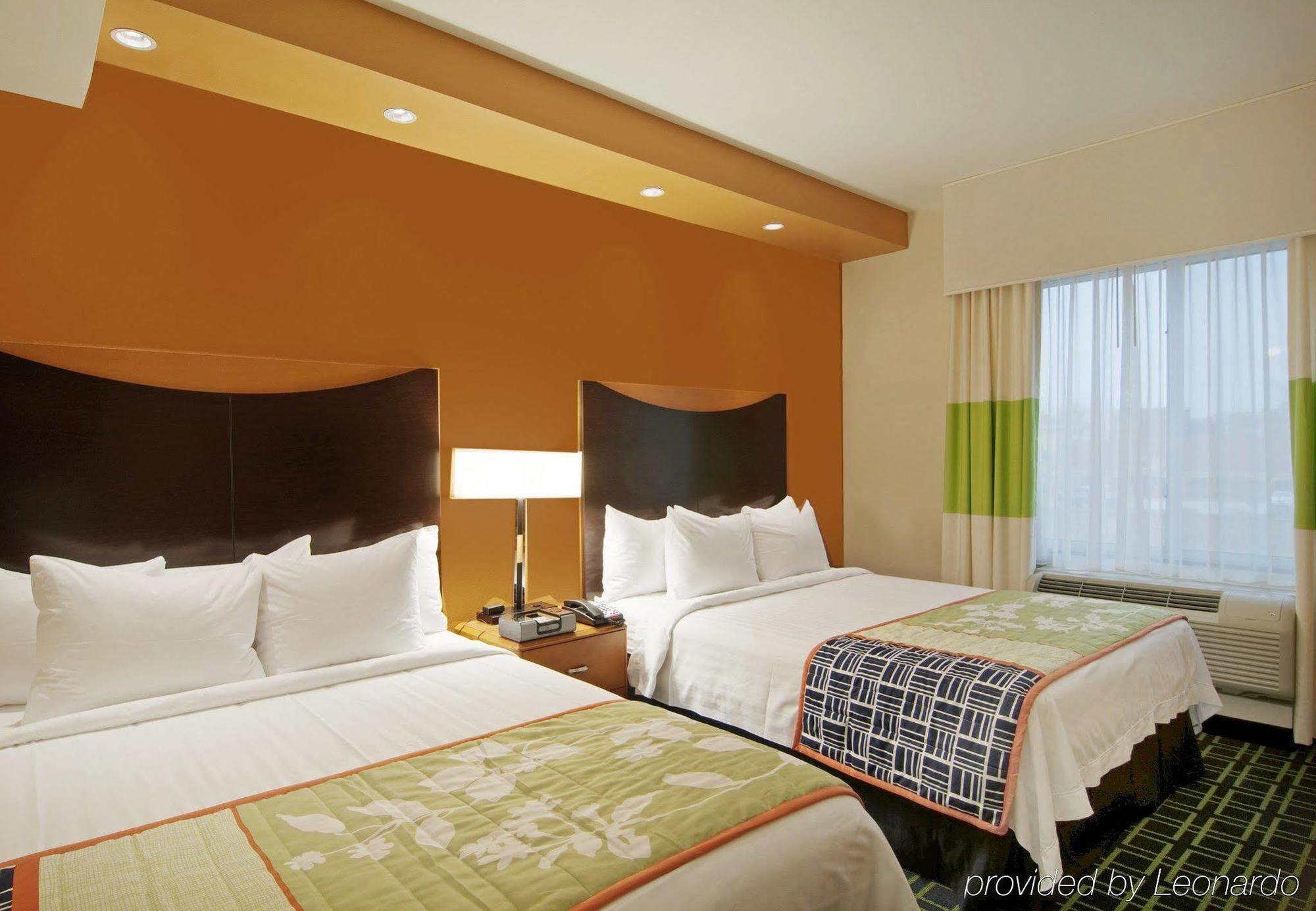 Fairfield Inn & Suites Houston Channelview Room photo